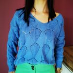 Sweter ażurowy niebieski