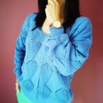 Sweter ażurowy niebieski