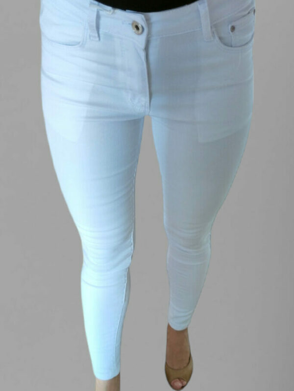 spodnie jeans - białe spodnie jeans - białe spodnie damskie jeans push-up - białe jeansy push-up